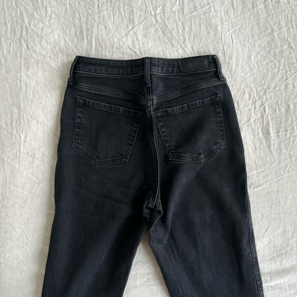 Black Hollister Ultra High Rise Stretch Mom Jeans - Picture 3 of 6